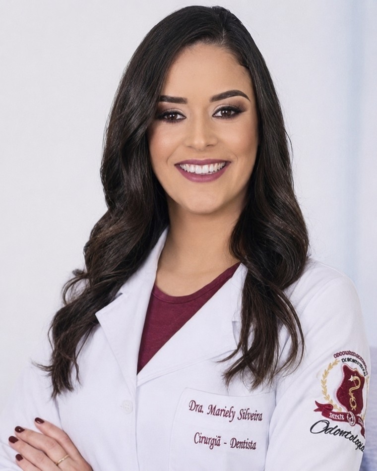 Dra. Mariely Silveira
